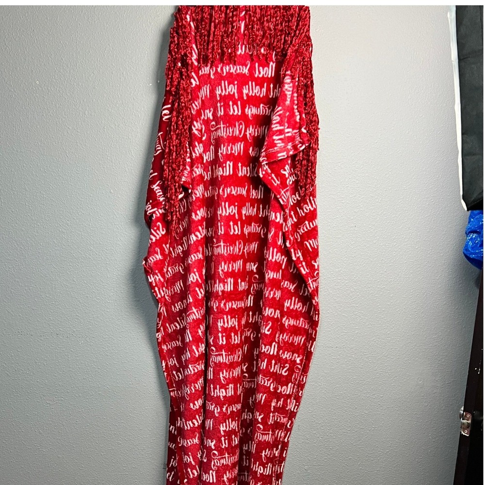 Nanette Lepore Red Christmas Holiday‎ Script Print Fringe Fleece Throw 48x63